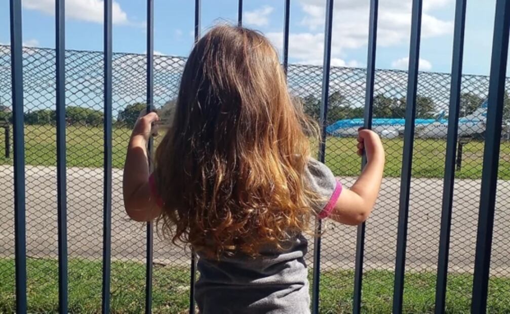 En medio de la guerra, pareja argentina viaja a Ucrania a buscar a su bebé de vientre subrogado