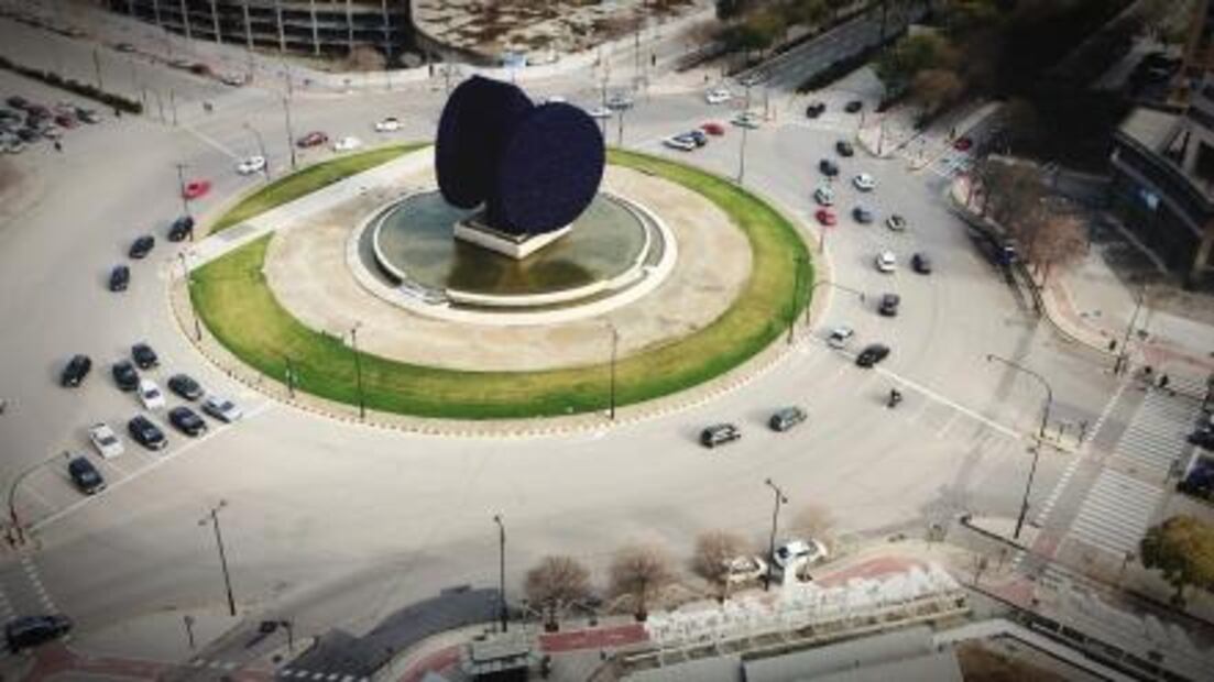 Cómo incorporarte a una rotonda vehicular 