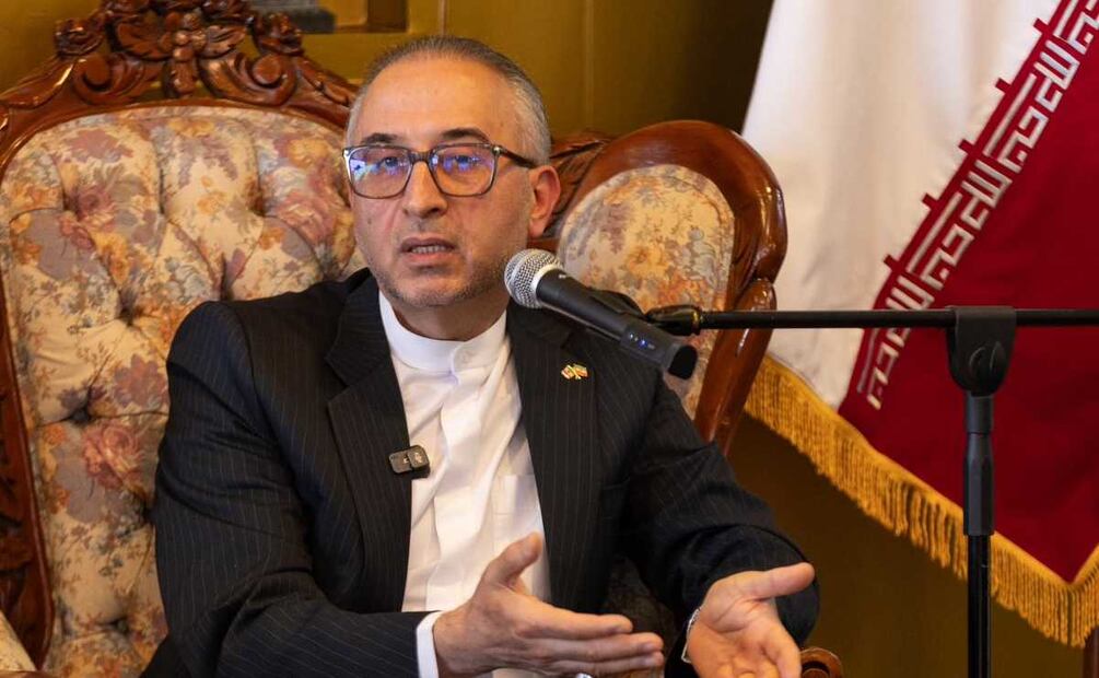 Abolfazl Pasandideh, embajador de Irán en México, realizó una conferencia de prensa para desmentir la difusión de un plan de Irán para atentar contra de la embajadora de Israel en México, Einat Kranz Neiger (07/11/25). Foto: Hugo Salvador/EL UNIVERSAL.