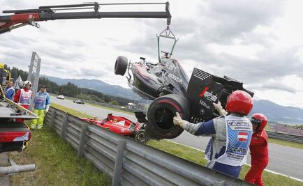 Alonso y Raikkonen, ilesos tras fuerte choque