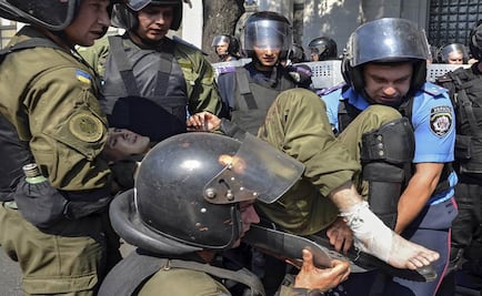 Granada explota fuera del Parlamento de Ucrania 