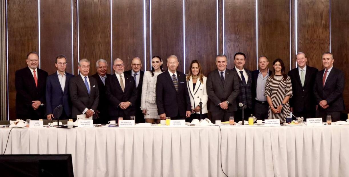 Ronald Johnson, embajador de Estados Unidos en México, en reunión con el CCE,  . Foto: Especial/Archivo