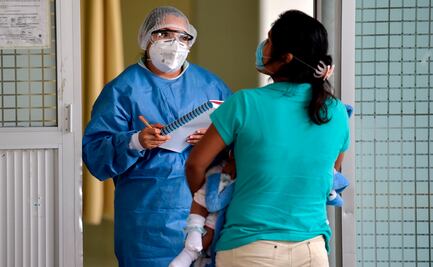 Médicos cubanos en hospitales Covid-19, por necesidad de especialistas: Sheinbaum