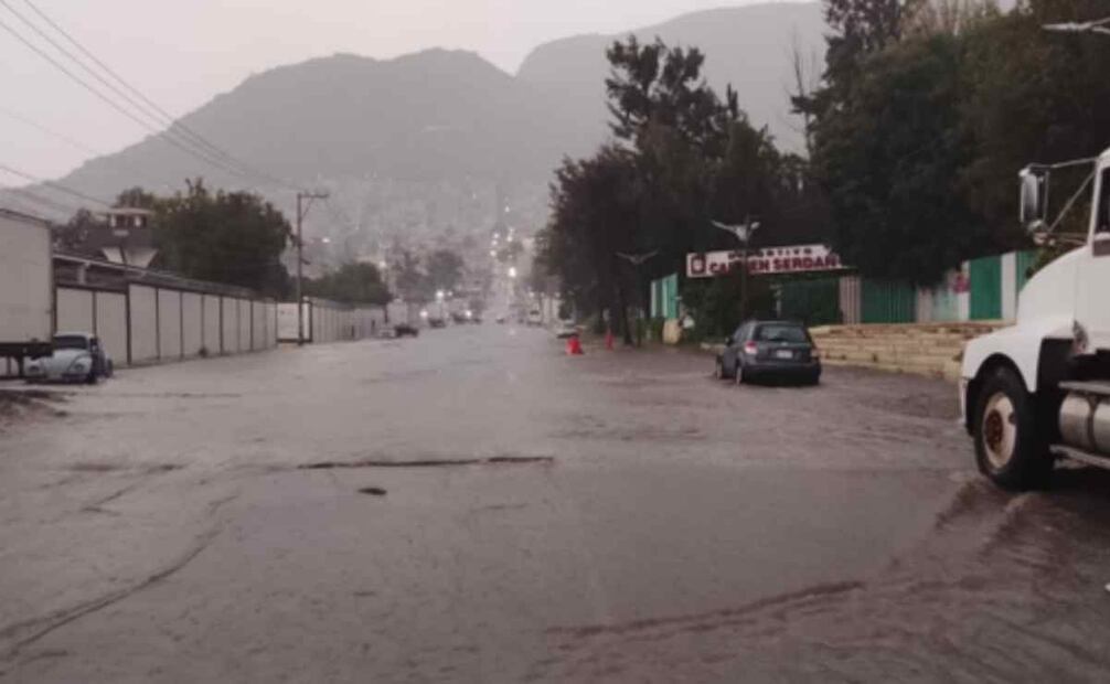 Encharcamientos en la Gustavo A. Madero por intensas lluvias del 3 de septiembre de 2025. [Foto: @OVIALCDMX]