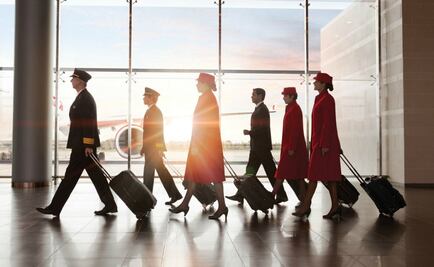 Fallece piloto en pleno vuelo; pasajeros aplauden a miembros de la tripulación