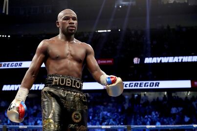 Mayweather se burla del 'Canelo'