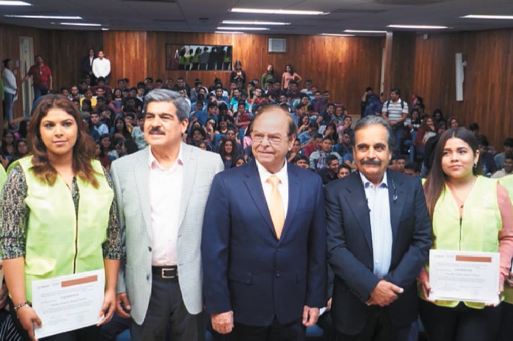 Políticas públicas. El Tecnológico de Torreón contará con capacitación para atender paros cardiorrespiratorios repentinos. Foto/Cortesía