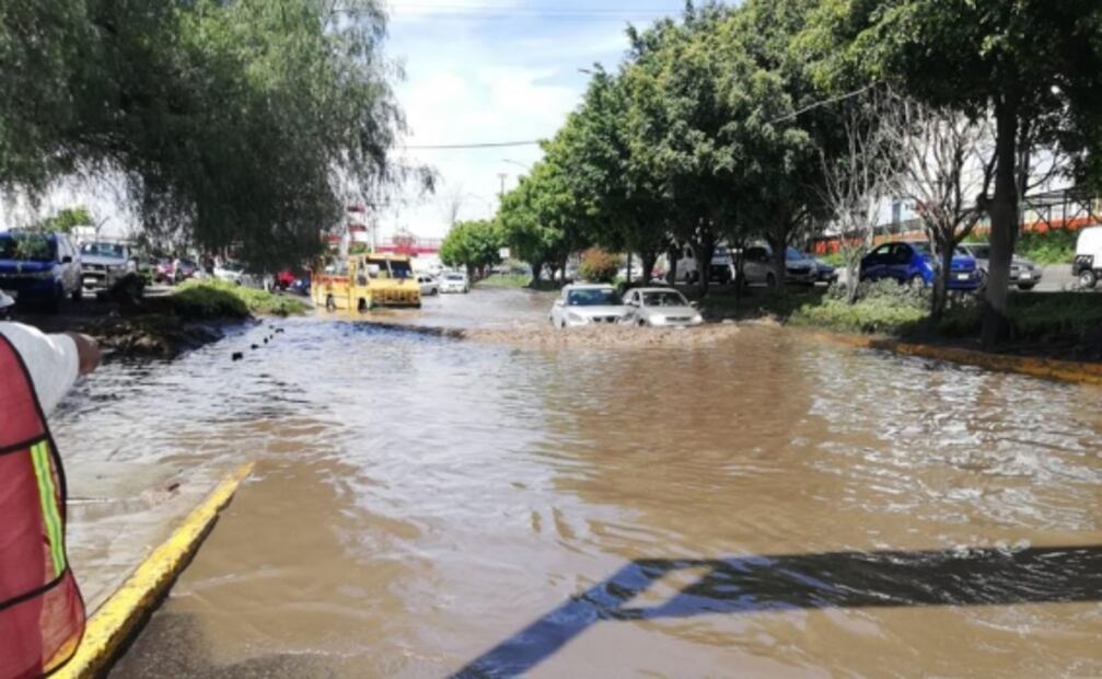 Lluvia en Acolman deja un muerto y calles inundadas