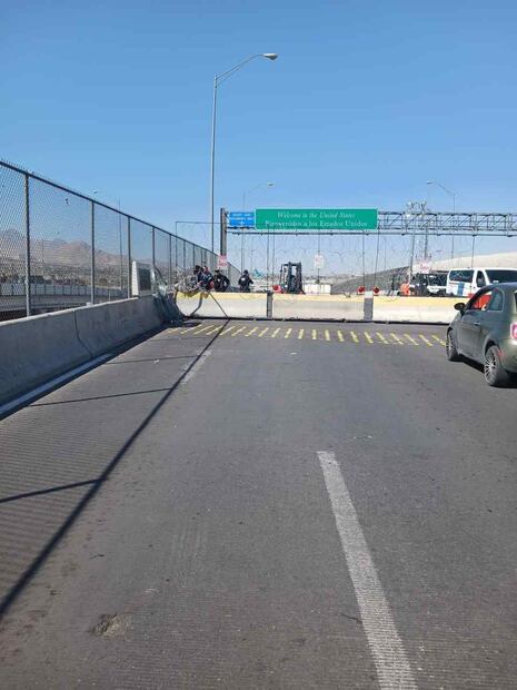 Migrantes intentan cruzar la frontera/Foto:Especial
