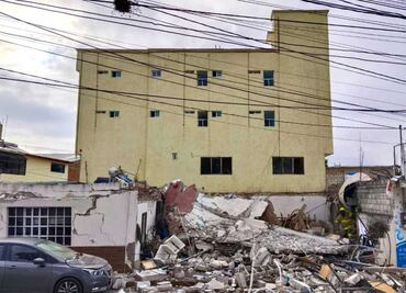 Explota vivienda por acumulación de gas en Pachuca, Hidalgo; hay un adulto mayor y un bebé lesionados