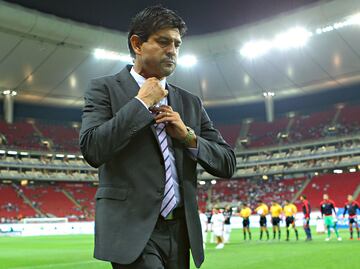 José Cardozo se disculpa con la afición de Chivas