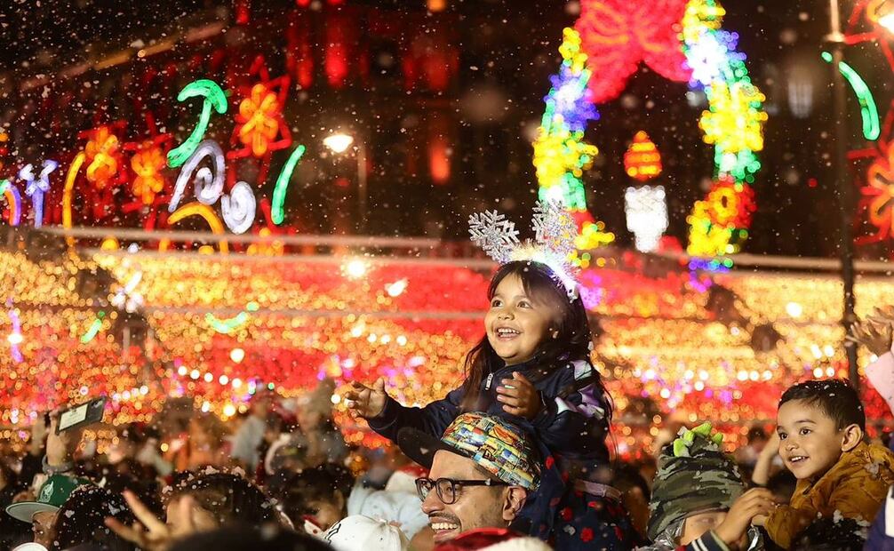 Niños disfrutan de la verbena navideña en el Zócalo 22 de diciembre de 2024 / Foto: Berenice Fregoso. EL UNIVERSAL