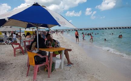 Maquillajes y químicos en playas de Yucatán, la tendencia que amenaza a los ecosistemas marinos