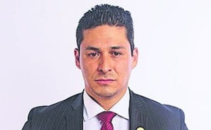 Diputado expriista y exemecista lloriquea por sus prerrogativas