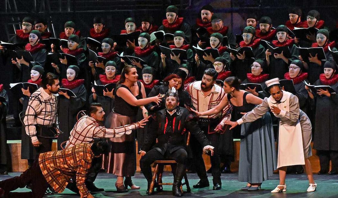 Escena del estreno de Un re in ascolto de Luciano Berio en el Teatro de Bellas Artes./ © INBAL