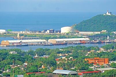 Desaparecen zonas económicas, pero les avalan gasto de 14 mdp