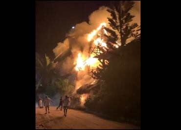 Se registra incendio en isla de Holbox; reportan afectaciones a hoteles