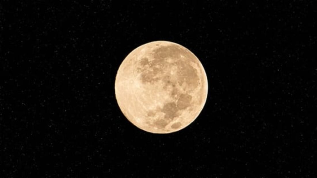 Cuándo se verá la 'Luna fría', el último evento astronómico en 2022