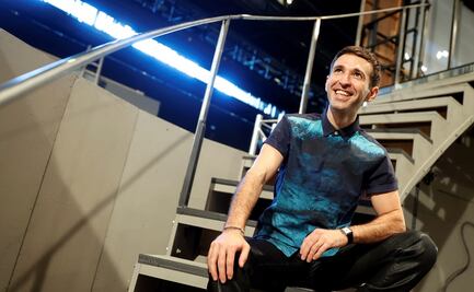 Anthony Roth Costanzo, el contratenor que se promocionó en Grindr y lleva a la ópera al siglo XXI