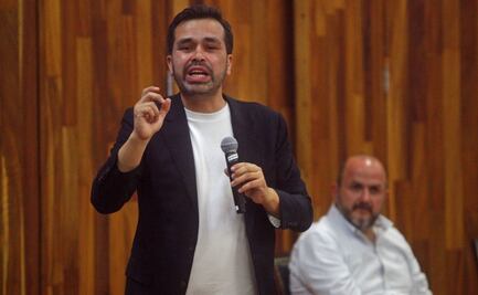 Álvarez Máynez asegura que modelo de energías limpias y renovables generará más empleos que las refinerías