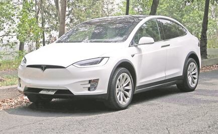 Policía de Filadelfia encuentra droga y explosivos dentro de una camioneta