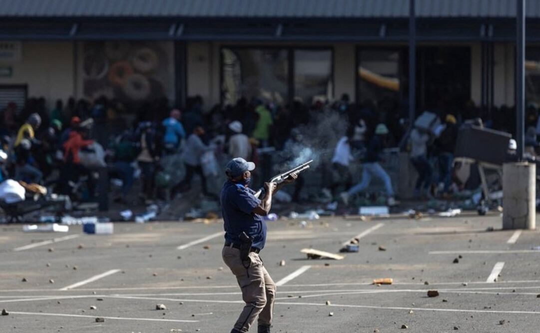 Las protestas comenzaron en la provincia de KwaZulu-Natal, en el este del país. Foto: AFP