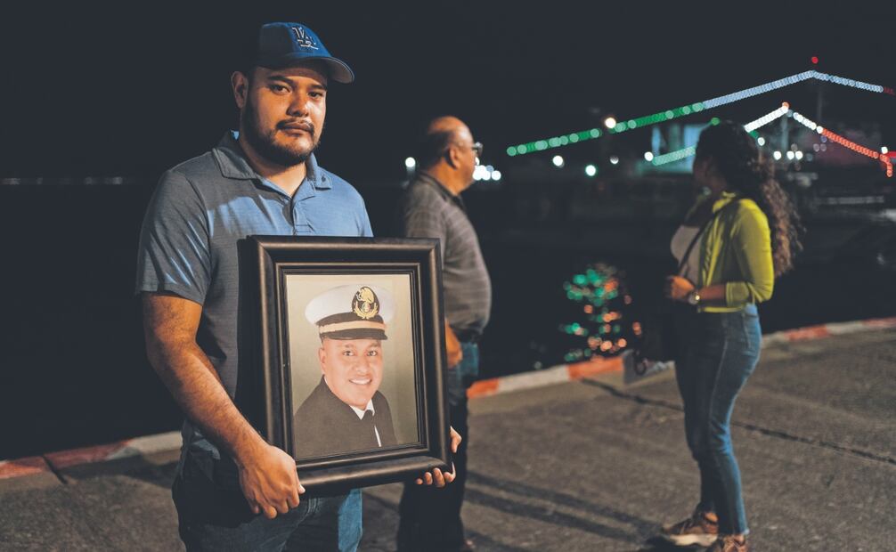 Arturo Alberto Zacarías Meza realiza videollamadas cortas a su familia tras 10 meses con 17 días desde que fue tomado como rehén por rebeldes de Yemen. Las comunicaciones son permitidas por los captores y contienen solicitudes desesperadas de auxilio. FOTOS: FÉLIX MÁRQUEZ. EL UNIVERSAL