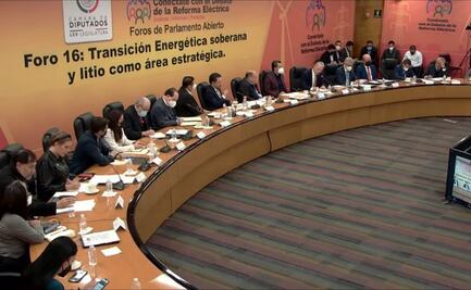 Litio confronta a expertos en foro sobre reforma eléctrica; Coparmex advierte monopolización de minerales