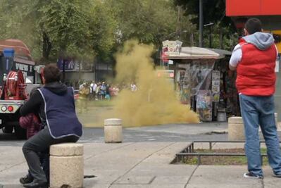 Explosión de mufa deja 2 lesionados en Insurgentes