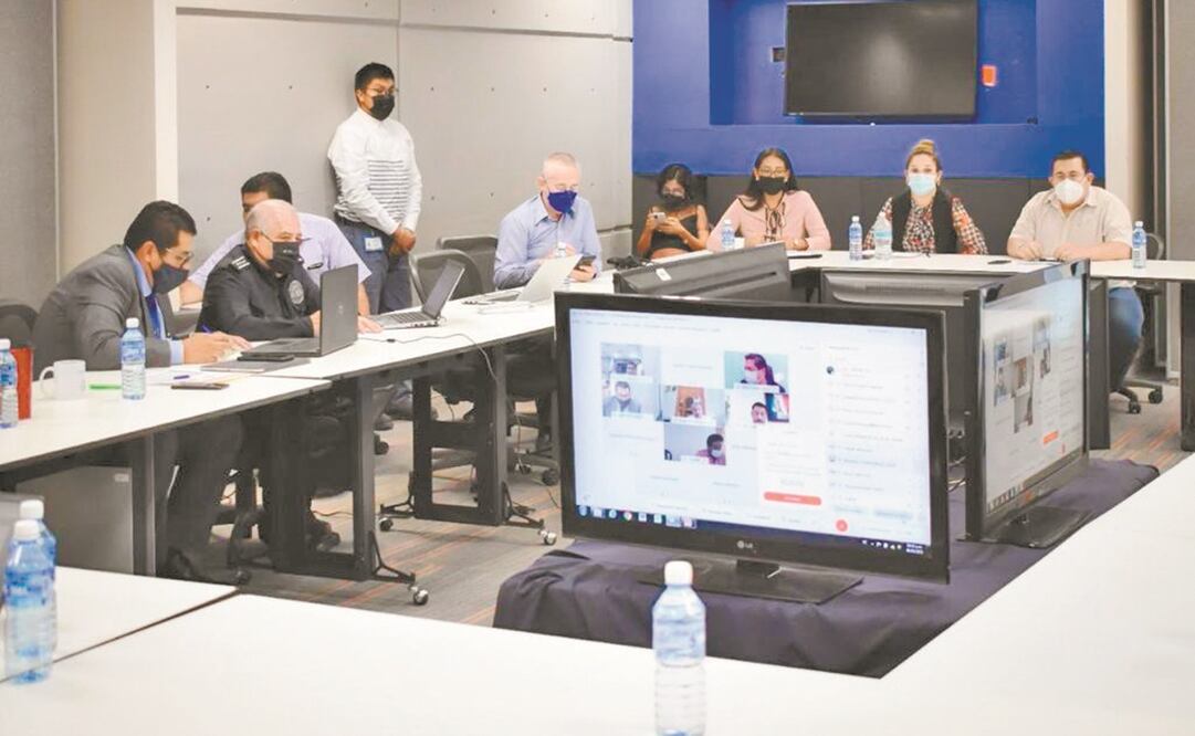 La permanencia de los 36 municipios en el mando policial se anunció en una reunión virtual con Gobierno y Seguridad Pública. Foto: ESPECIAL