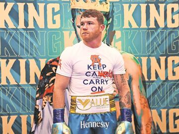 Canelo Álvarez acude a cenar a taquería y paga la cuenta de todos