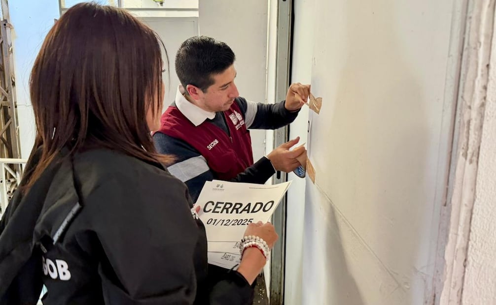 Suspenden locales de inmueble ubicado en República de Uruguay 26; tenían vencido su permiso.
Foto: Especial.