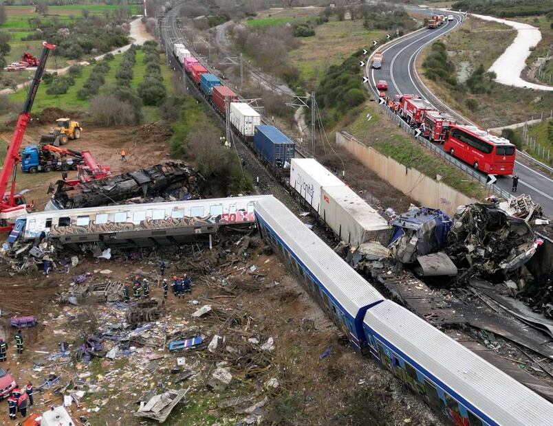 La colisión se registró en Tempe, cerca de la ciudad de Larissa, Grecia, el pasado 1 de marzo. Foto: AP