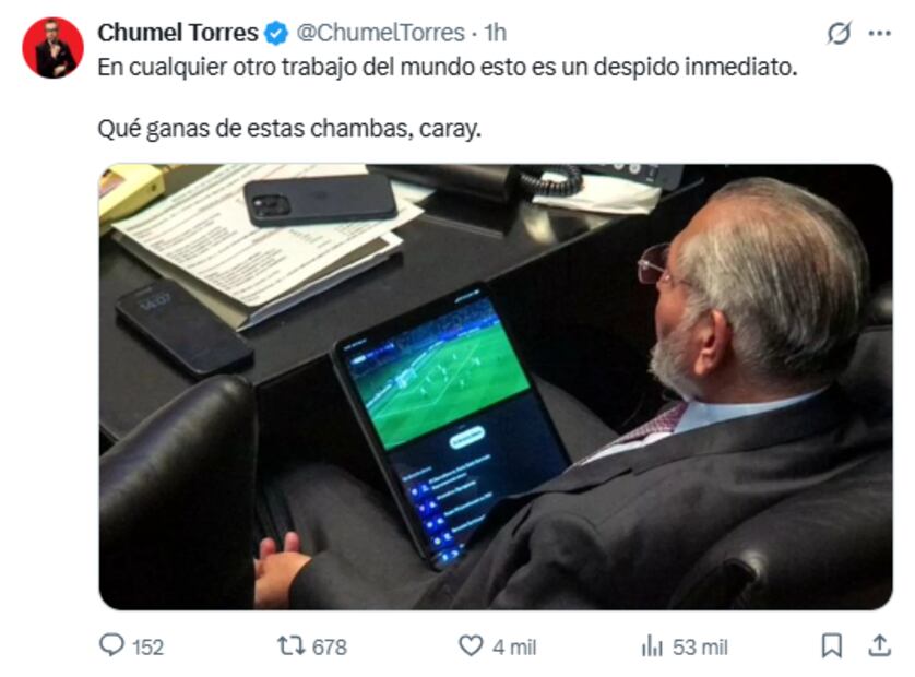 El comunicador mexicano Chumel Torres critica al senador Adán Augusto López por ver el partido de fútbol del Barça en sesión del pleno. Foto: X. Captura de pantalla