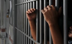 Vinculan a proceso a adolescente de 15 años por agresión con machete en Hermosillo; víctima resultó con lesiones graves