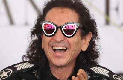 Alex Lora dice que su serie favorita es la serie de pend... del gobierno actual