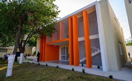 Mariana Cantú y Samuel García encabezan entrega de 4 villas de DIF Capullos 