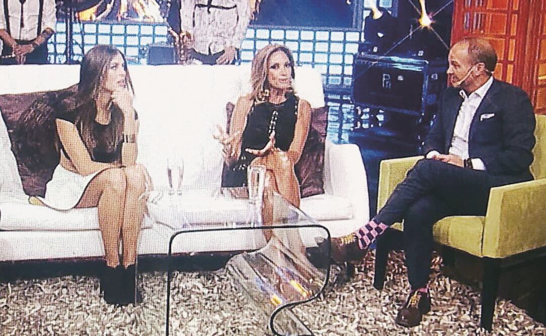 Durante la emisión piloto, Micha habló de cosas como su salida de Televisa. FOTO: CORTESÍA