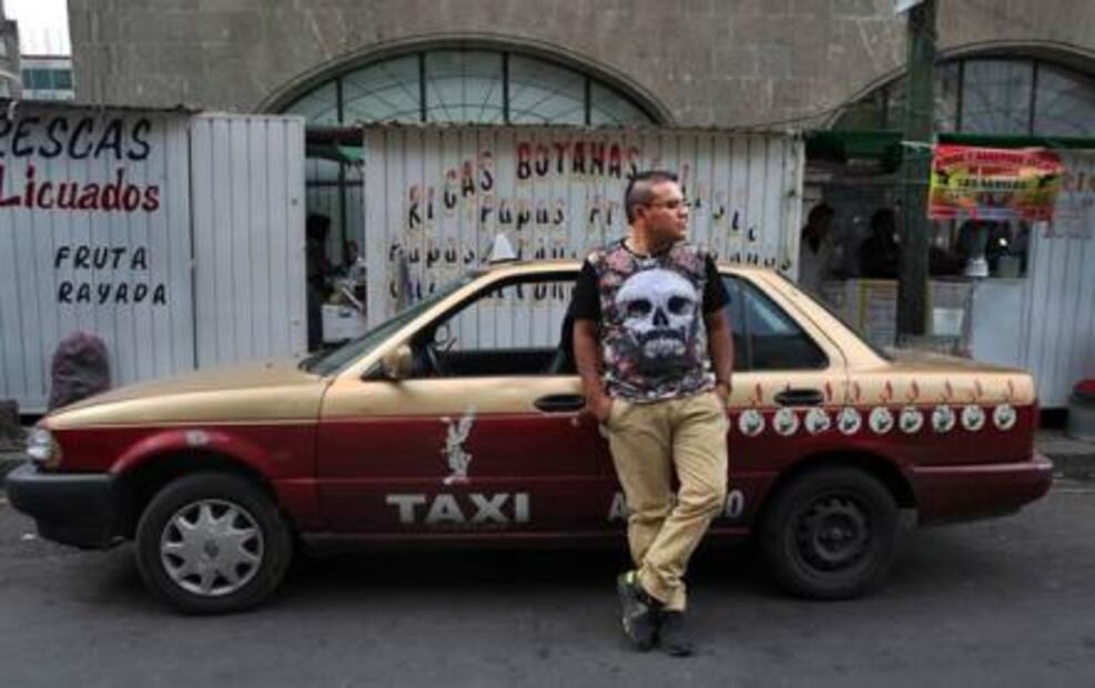 Tendrías que trabajar 123 años para comprarte la camioneta del “Canelo”