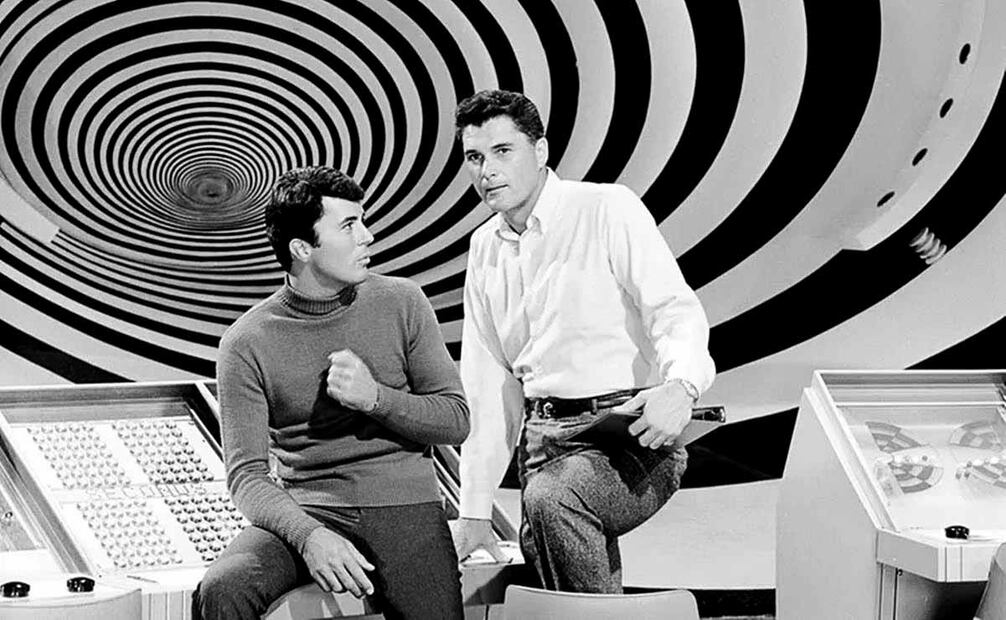 "El Túnel del tiempo" fue una de las muchas series producidas por Irwing Allen, pese a su corta emisión debido a malas decisiones con los horarios de transmisión, uno de los elementos más llamativos de la serie era el gigantesco aparato que permitía a los científicos dar saltos en el tiempo. Foto: Twentieth Century Fox, IMDb/ Especial.
