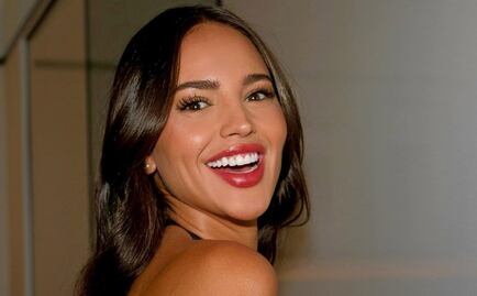 Eiza González y su minishort de mezclilla, perfecto para la playa