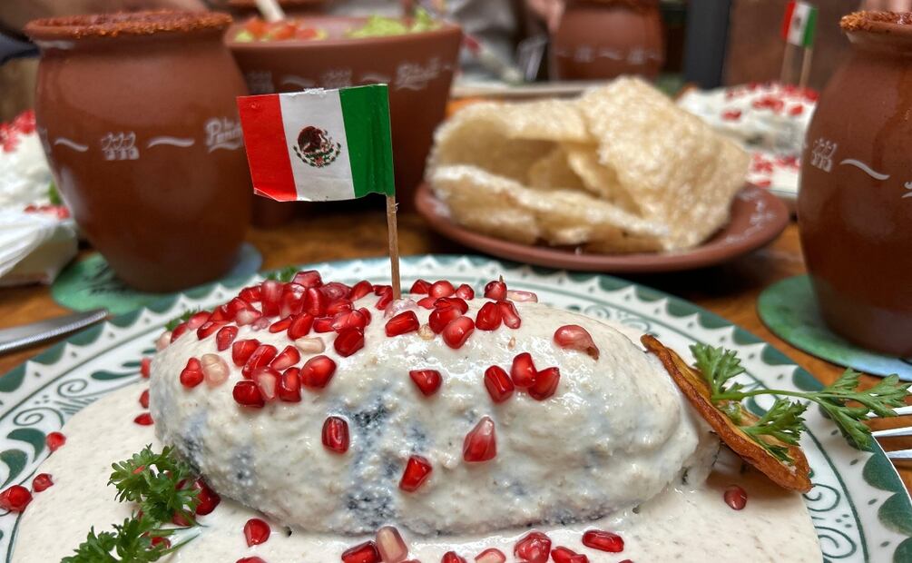Chile en nogada del restaurante Los Panchos. Foto: Alan Nájera / El Universal