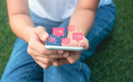 Macron pide acelerar prohibición de redes; exige avanzar ley antes del próximo curso escolar