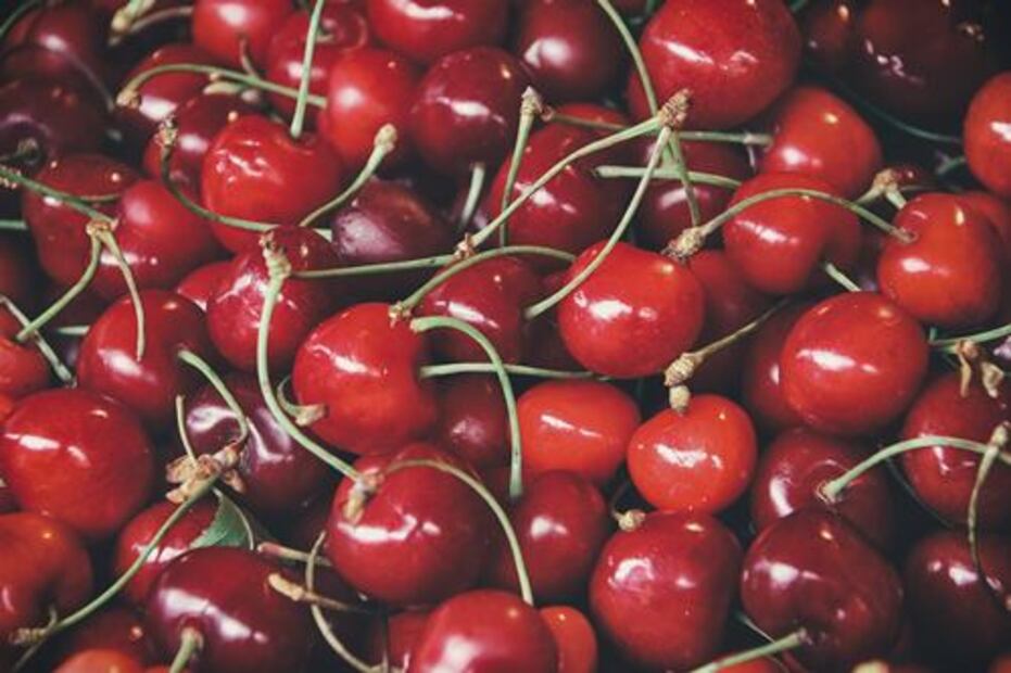 Hornea un pay de cerezas, te damos la receta