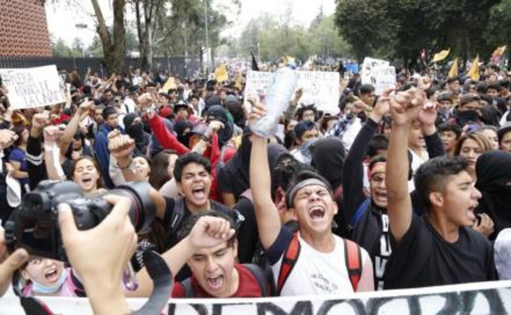Minuto a minuto de la marcha contra la violencia en CU