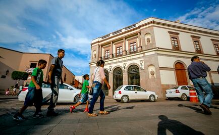 Teatro no está a la venta al público abierto, aclara Fundación