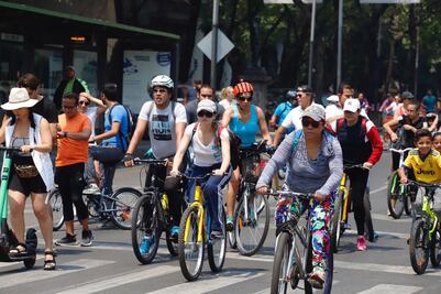 Este domingo cierran diversas vialidades por paseo ciclista en CDMX