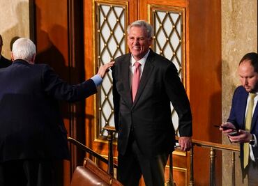 McCarthy vuelve a quedarse corto en la decimoprimera votación en la Cámara Baja de EU