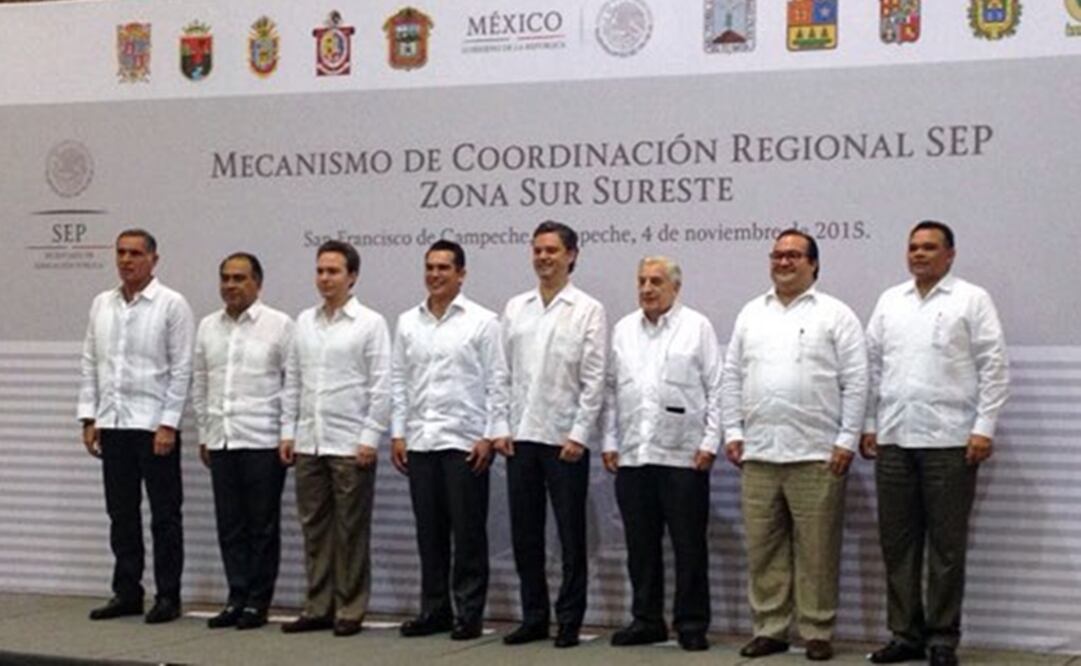 El gobernador de Guerrero participó en la primera conferencia Regional de Educación de la Zona Sur-Sureste que encabezo Aurelio Nuño. /Tomada de Twitter