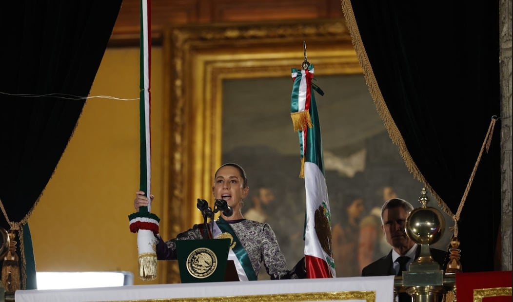 La presidenta de México, Claudia Sheinbaum Pardo, encabezó el Grito de Independencia, el 15 de septiembre de 2025. Foto: Diego Simón Sánchez/EL UNIVERSAL